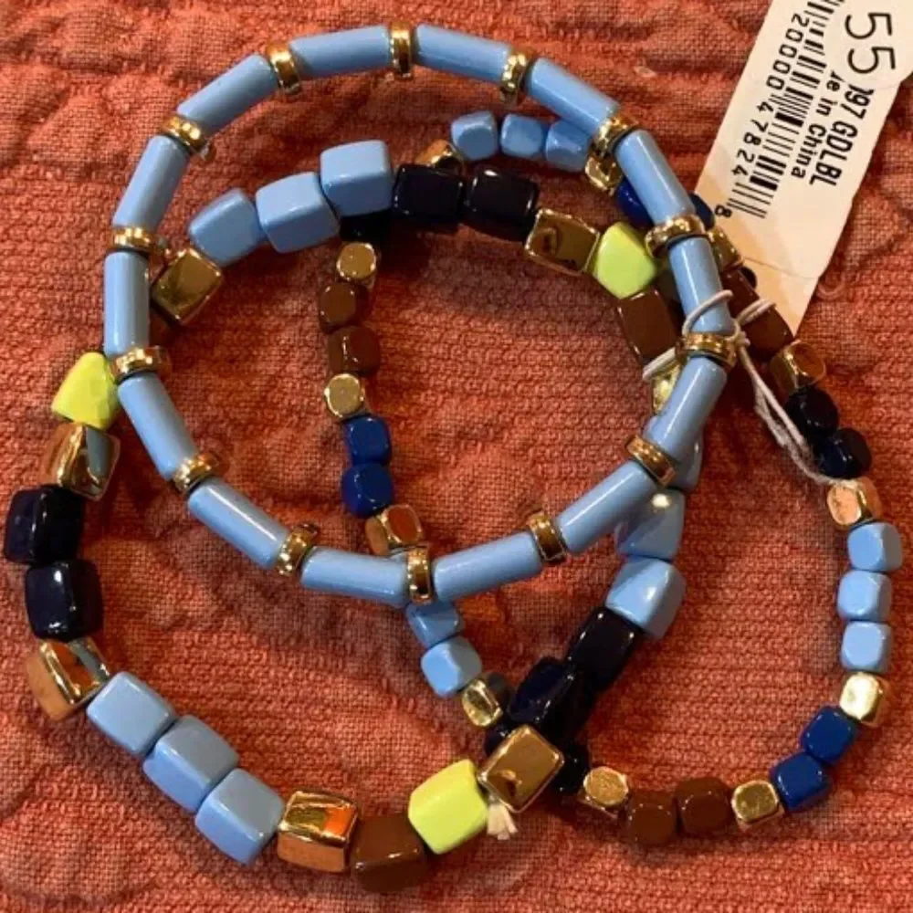 Bracelet ~ fun fashion stretchy bracelet